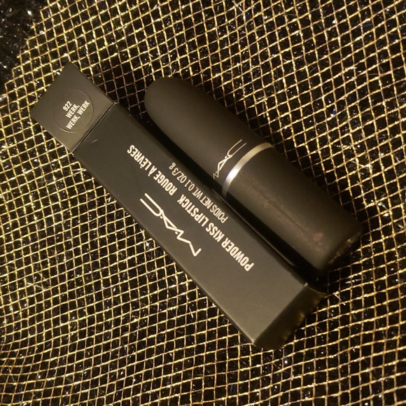❇️🧚♀️WERK, WERK, WERK MAC Cosmetics Powder Kiss Lipstick NWT - Picture 5 of 6